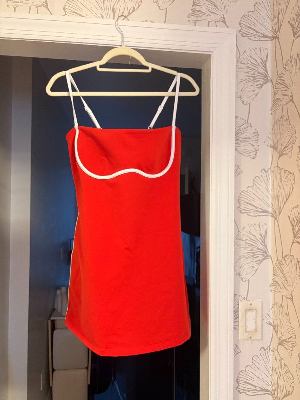 Alo Airbrushed Streamlined Dress - Picture 1 of 3
